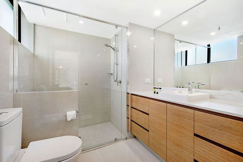 ULTIQA Beach Haven On Broadbeach - Darwin Holiday 24