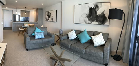 Qube Broadbeach Ocean View Apartments - Darwin Holiday 18