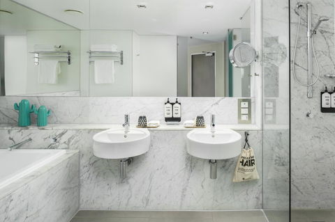 Ovolo The Valley Brisbane - Darwin Holiday 2