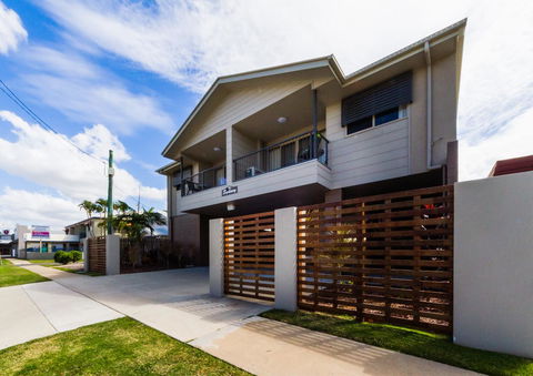 Rockhampton Serviced Apartments - Darwin Holiday 5