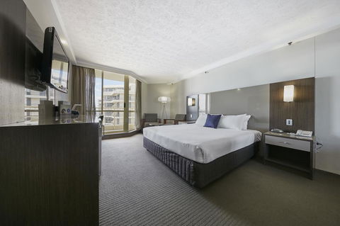 Novotel Surfers Paradise - Darwin Holiday 18