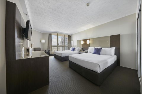Novotel Surfers Paradise - Darwin Holiday 15