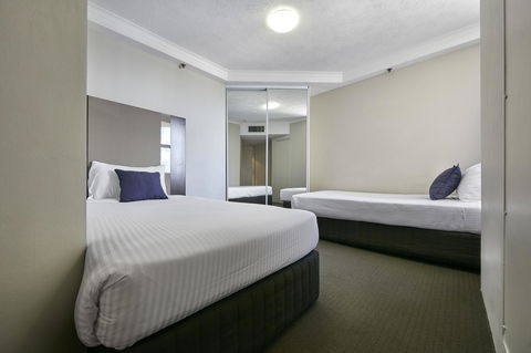 Novotel Surfers Paradise - Darwin Holiday 12