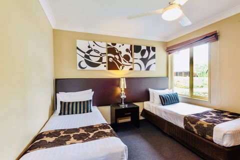 Ambassador On Ruthven - Darwin Holiday 24