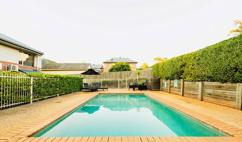 Ambassador On Ruthven - Darwin Holiday 7