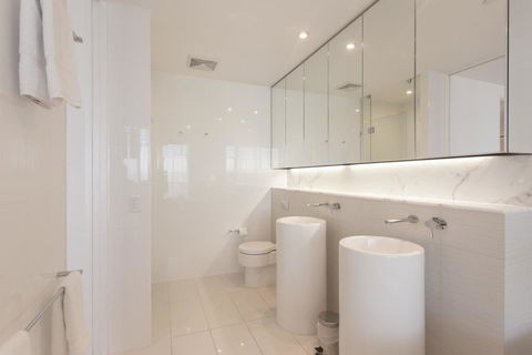 Luxury 3 Bedroom In Heart Of Broadbeach - Darwin Holiday 4