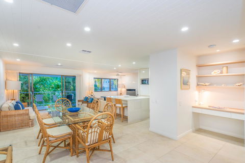 Noosa Boutique Apartments & Elkhorn Villas - Darwin Holiday 1