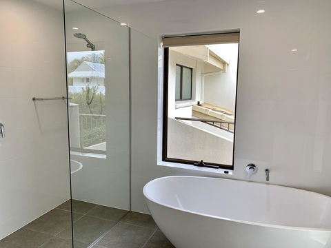 Noosa Boutique Apartments & Elkhorn Villas - Darwin Holiday 24
