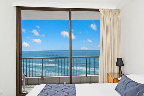 Surfers International Apartments - Darwin Holiday 26