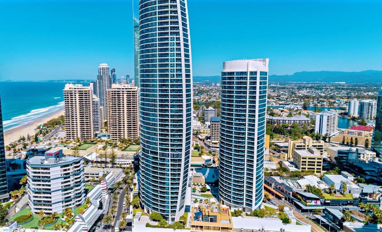 Surfers Paradise QLD Darwin Holiday