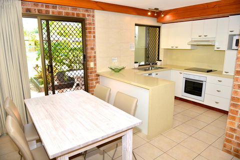 Noosa Village River Resort - Darwin Holiday 36