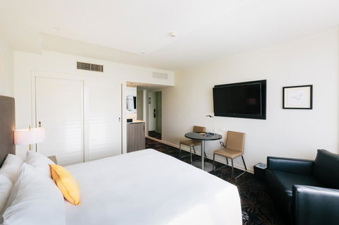 Voco Gold Coast, An IHG Hotel - Darwin Holiday 8
