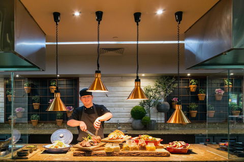 Voco Gold Coast, An IHG Hotel - Darwin Holiday 23