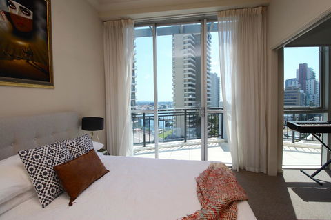 PeepSleep Chevron Towers - Darwin Holiday 4