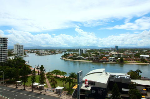 PeepSleep Chevron Towers - Darwin Holiday 43