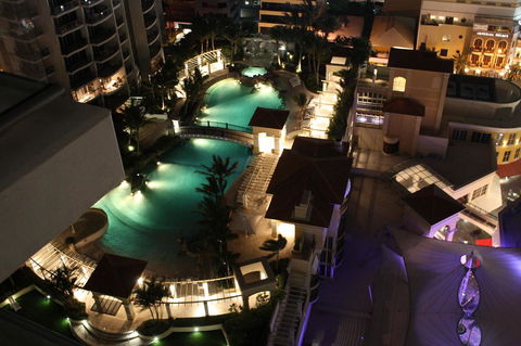 PeepSleep Chevron Towers - Darwin Holiday 16