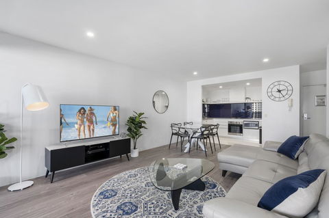 Circle On Cavill - Gclr - Darwin Holiday 5