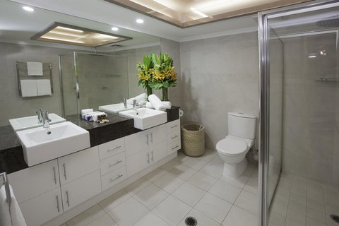 Waters Edge Apartment Cairns - Darwin Holiday 4