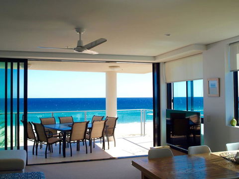 Pure Kirra - Darwin Holiday 7