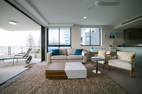 Pure Kirra - Darwin Holiday 9