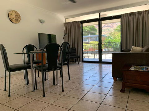 Townsville Holiday Apartments - Darwin Holiday 5