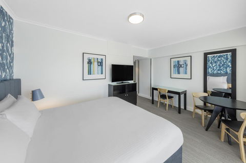 Vibe Hotel Gold Coast - Darwin Holiday 10