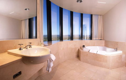 Crowne Plaza Surfers Paradise, An IHG Hotel - Darwin Holiday 19