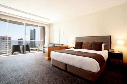 Crowne Plaza Surfers Paradise, An IHG Hotel - Darwin Holiday 43