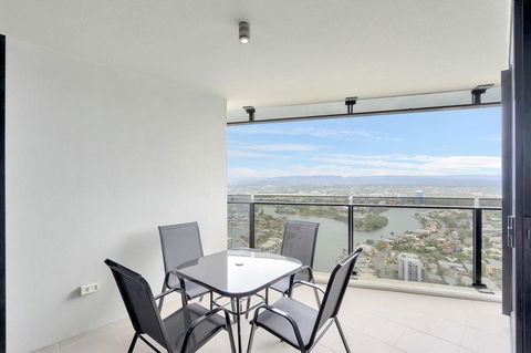 Circle On Cavill, Apartments And Sub Penthouses - We Accommodate - Darwin Holiday 10