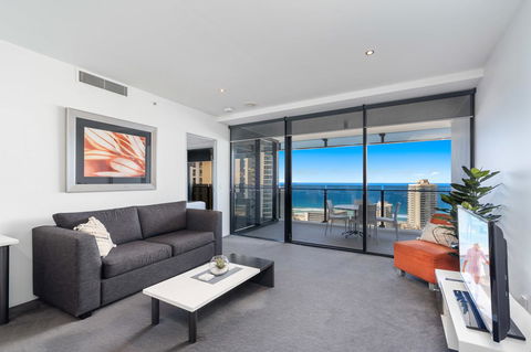 Circle On Cavill, Apartments And Sub Penthouses - We Accommodate - Darwin Holiday 7