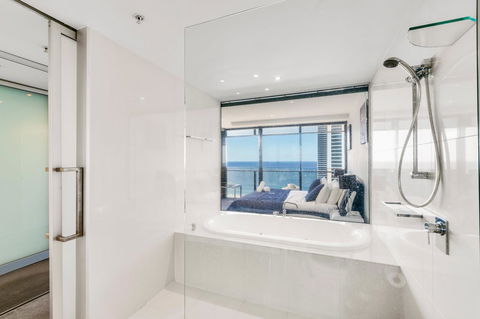 Circle On Cavill, Apartments And Sub Penthouses - We Accommodate - Darwin Holiday 28