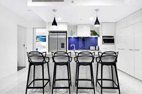 Circle On Cavill, Apartments And Sub Penthouses - We Accommodate - Darwin Holiday 40