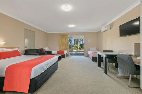 Comfort Inn North Brisbane - Darwin Holiday 16