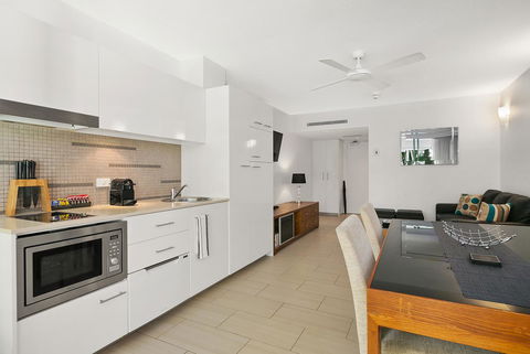 Palm Cove Beach Apartment - Darwin Holiday 7