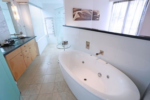 Oceans Mooloolaba - Darwin Holiday 8