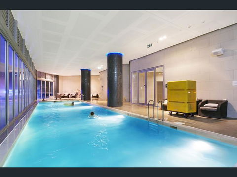 H Star Residences-- Paradise Stayz - Darwin Holiday 16