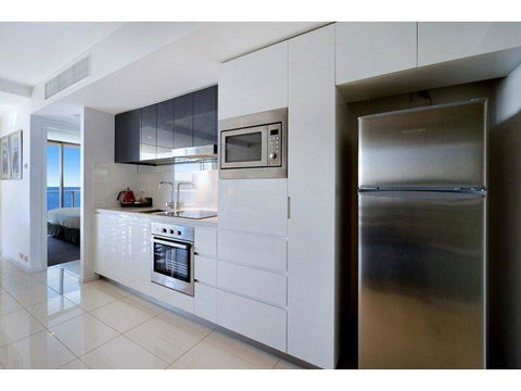 H Star Residences-- Paradise Stayz - Darwin Holiday 10