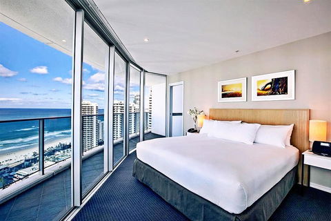 H Star Residences-- Paradise Stayz - Darwin Holiday 11