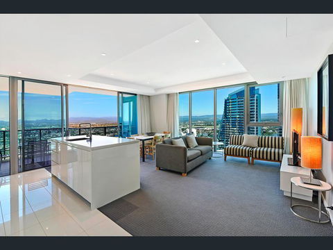 H Star Residences-- Paradise Stayz - Darwin Holiday 2