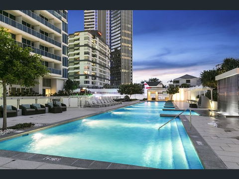H Star Residences-- Paradise Stayz - Darwin Holiday 17