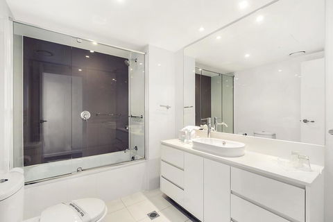 H Star Residences-- Paradise Stayz - Darwin Holiday 0