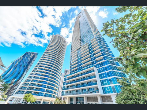 H Star Residences-- Paradise Stayz - Darwin Holiday 20