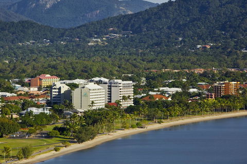 Cairns Harbourside Hotel - Darwin Holiday 5