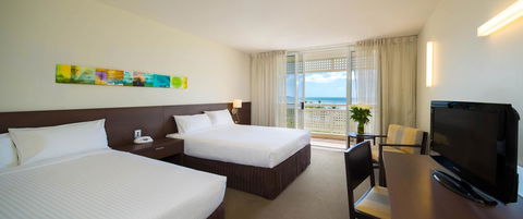 Cairns Harbourside Hotel - Darwin Holiday 17