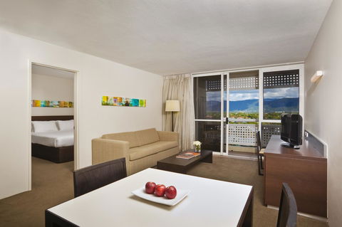 Cairns Harbourside Hotel - Darwin Holiday 13
