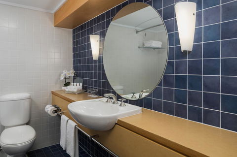 Cairns Harbourside Hotel - Darwin Holiday 18