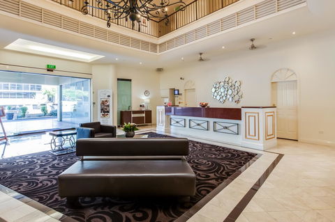 Central Cosmo Apartment Hotel - Darwin Holiday 6