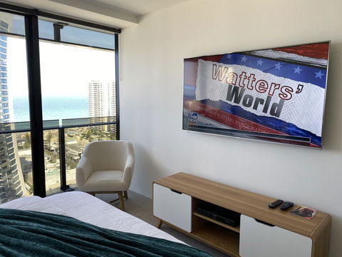 Circle On Cavill 2, 3, 4 & 5 Bedroom SkyHomes & SUB PENTHOUSES By Gold Coast Holidays - Darwin Holiday 12
