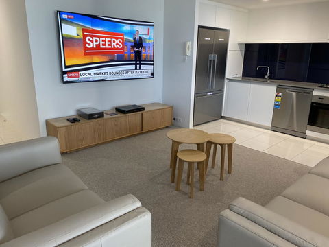 Circle On Cavill 2, 3, 4 & 5 Bedroom SkyHomes & SUB PENTHOUSES By Gold Coast Holidays - Darwin Holiday 19