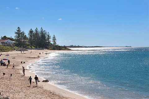 The Norfolks On Moffat Beach - Darwin Holiday 0